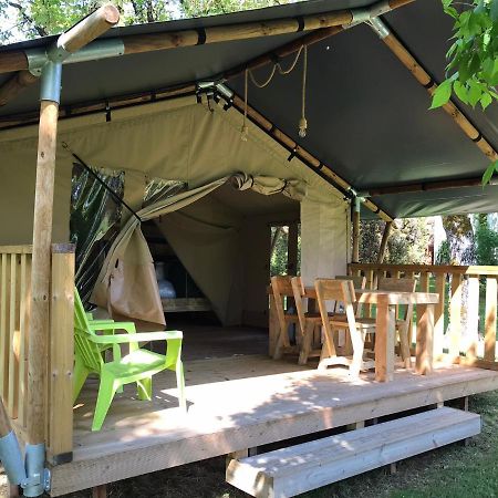 Camping Le Mondou Saint-Julien-de-Lampon Exterior photo